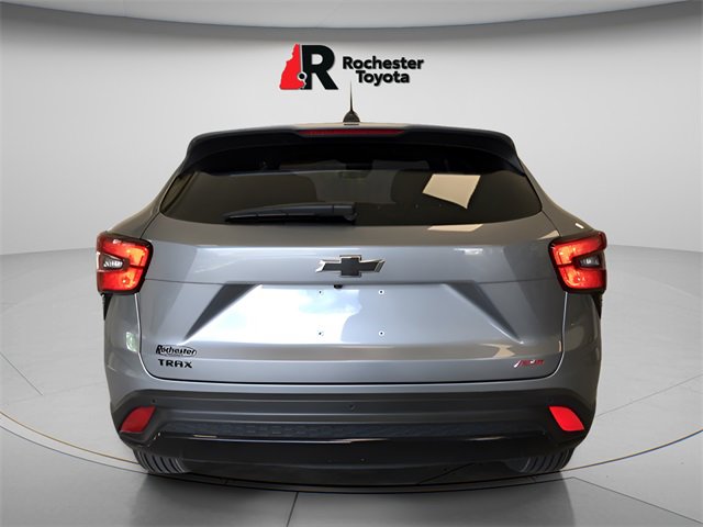 Used 2024 Chevrolet Trax RS w/ Driver Confidence Package image 4