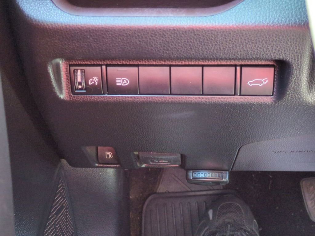 Used 2020 Toyota RAV4 Limited w/ All Weather Liner Package AWD/4WD image 18