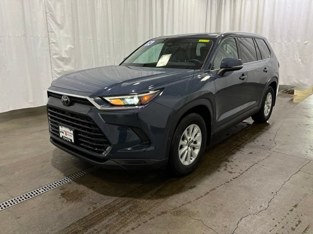 Certified 2024 Toyota Grand Highlander AWD image 8