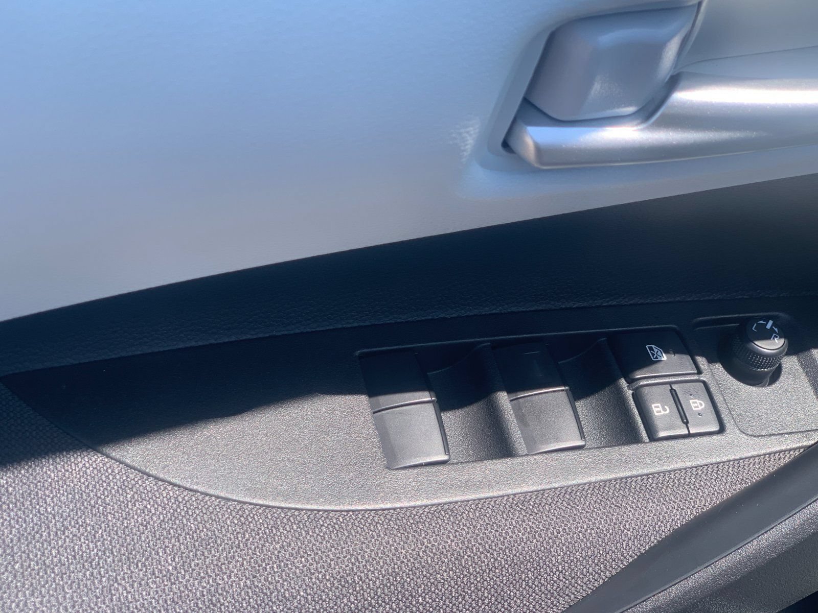 New 2026 Toyota Corolla SE FWD image 12