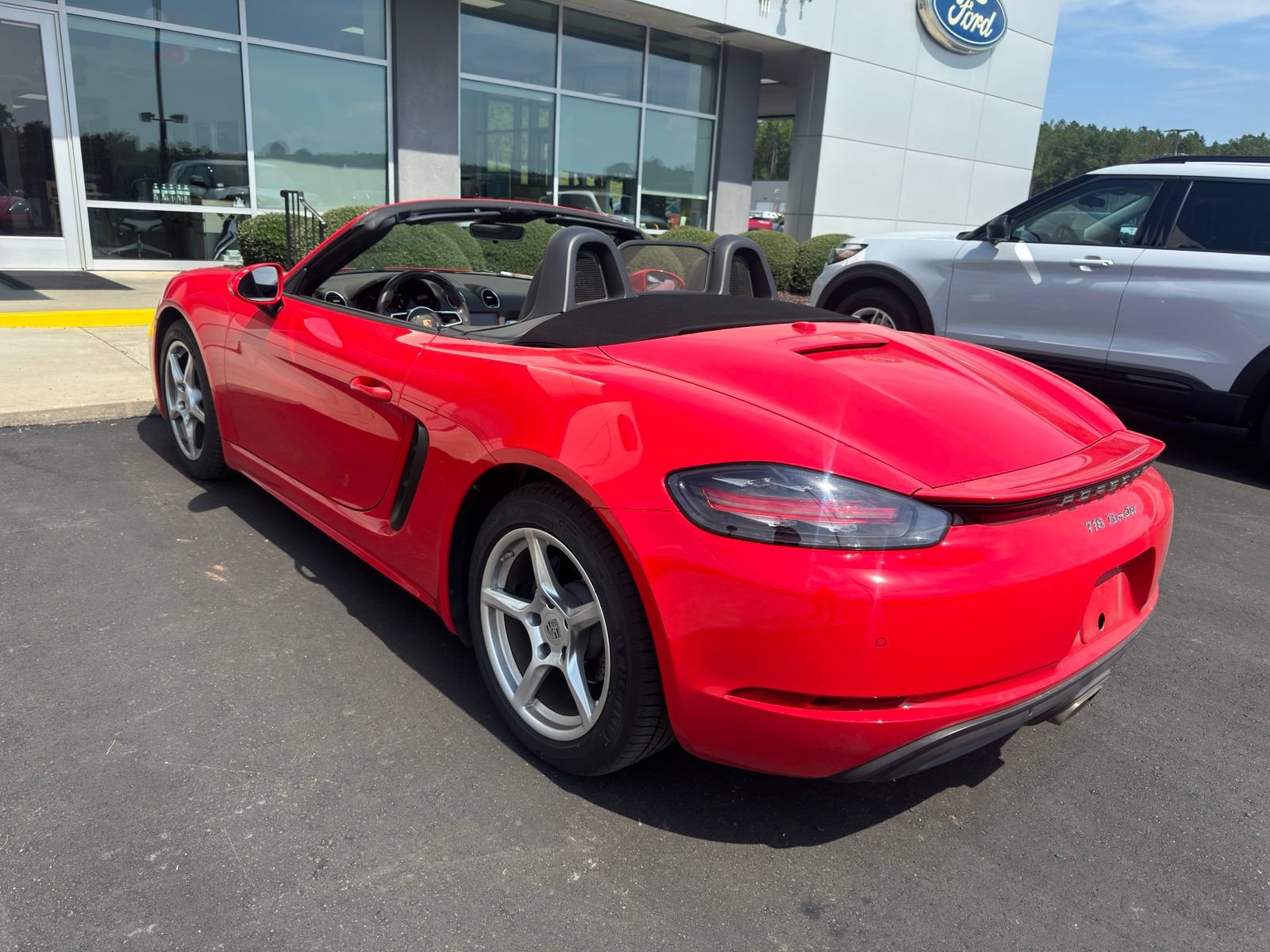 Used 2019 Porsche 718 Boxster RWD image 7