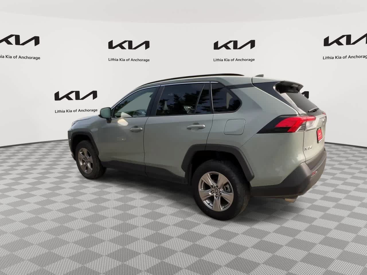 Used 2023 Toyota RAV4 XLE FWD image 8