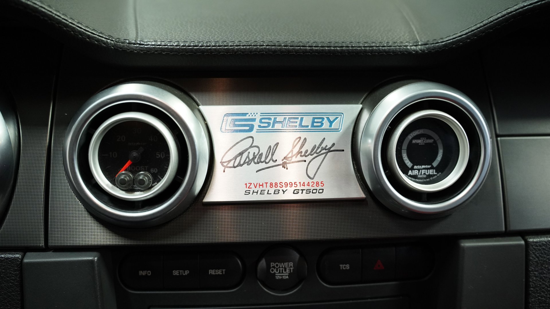 Used 2009 Ford Mustang Shelby GT500 RWD image 33