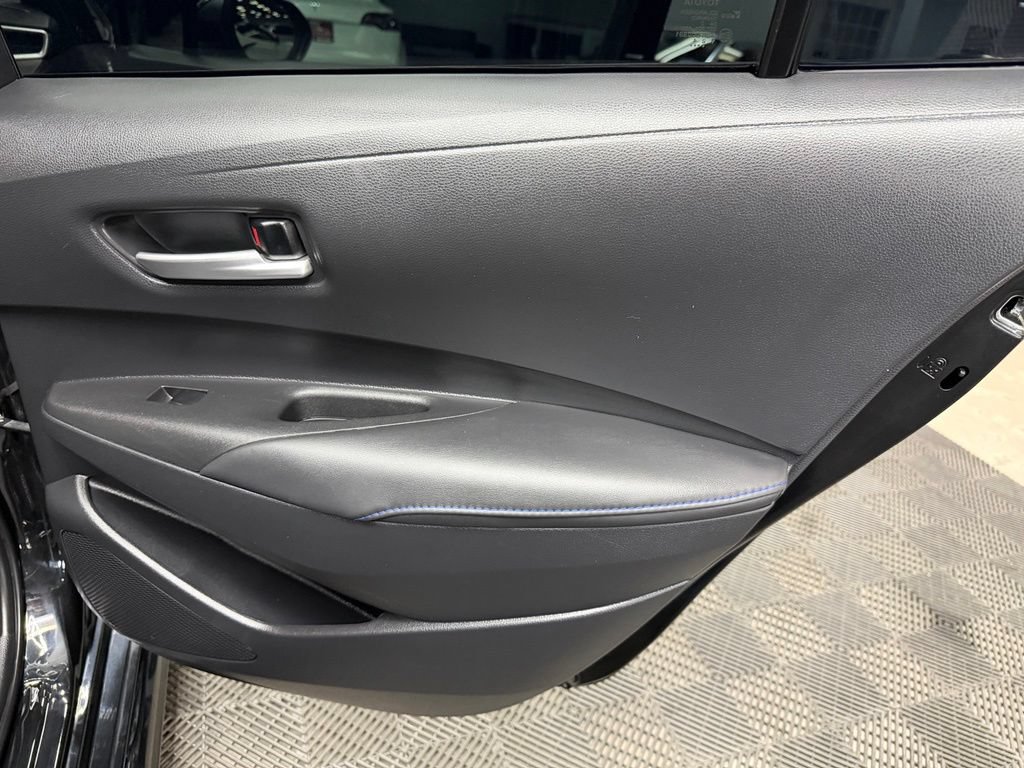 Used 2022 Toyota Corolla SE FWD image 46
