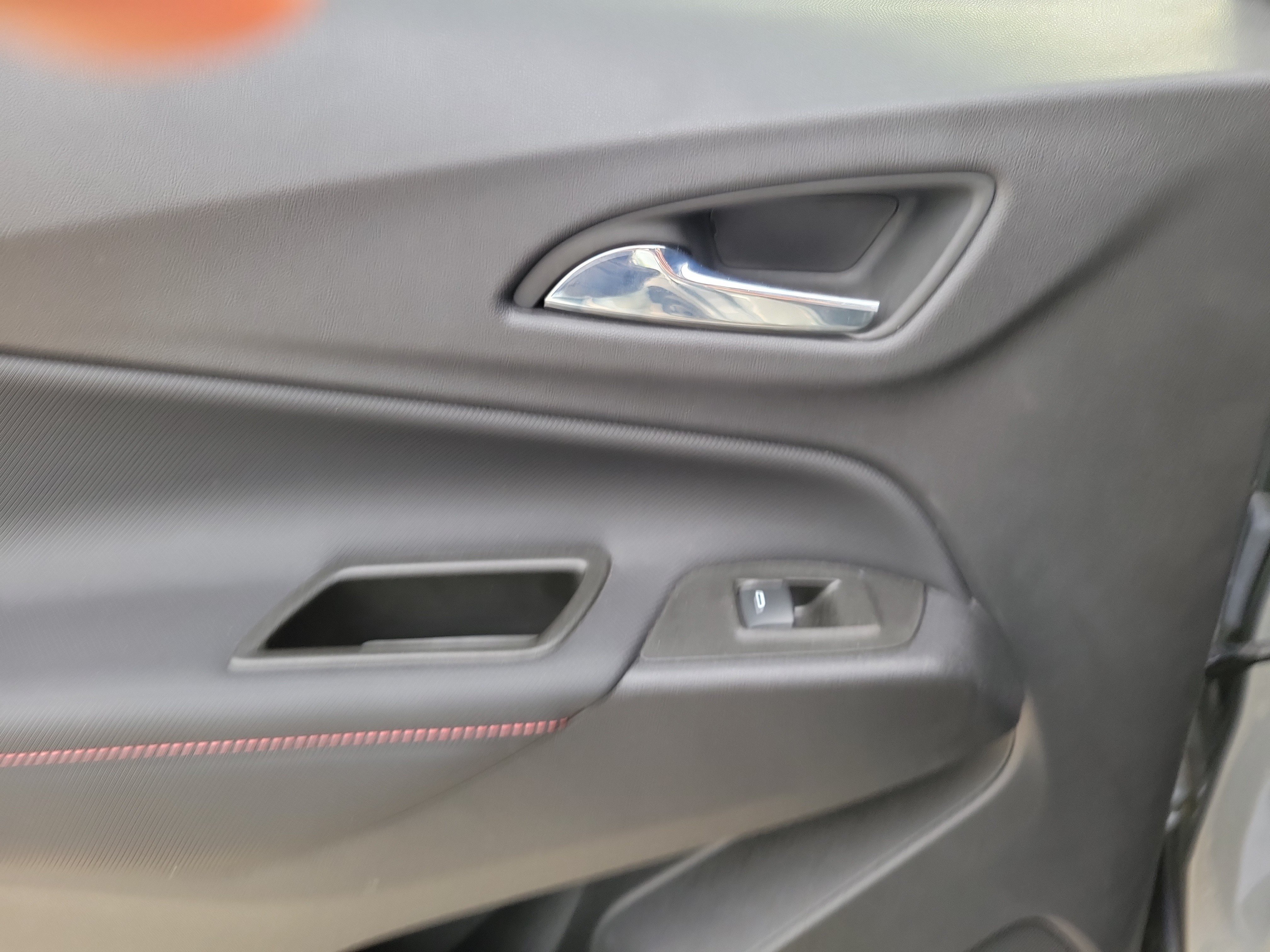 Used 2024 Chevrolet Equinox RS FWD image 12