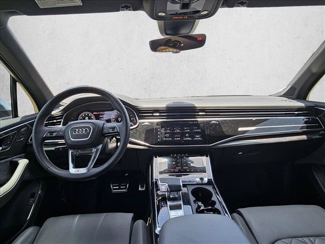 Used 2024 Audi SQ7 Premium Plus AWD/4WD image 17