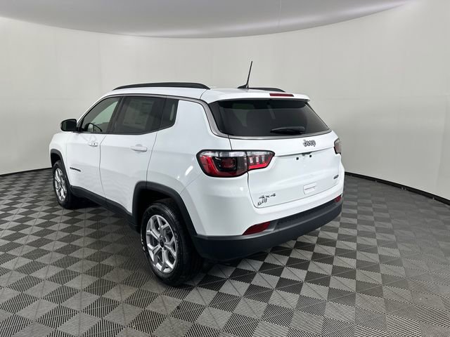 New 2026 Jeep Compass Latitude AWD/4WD image 4
