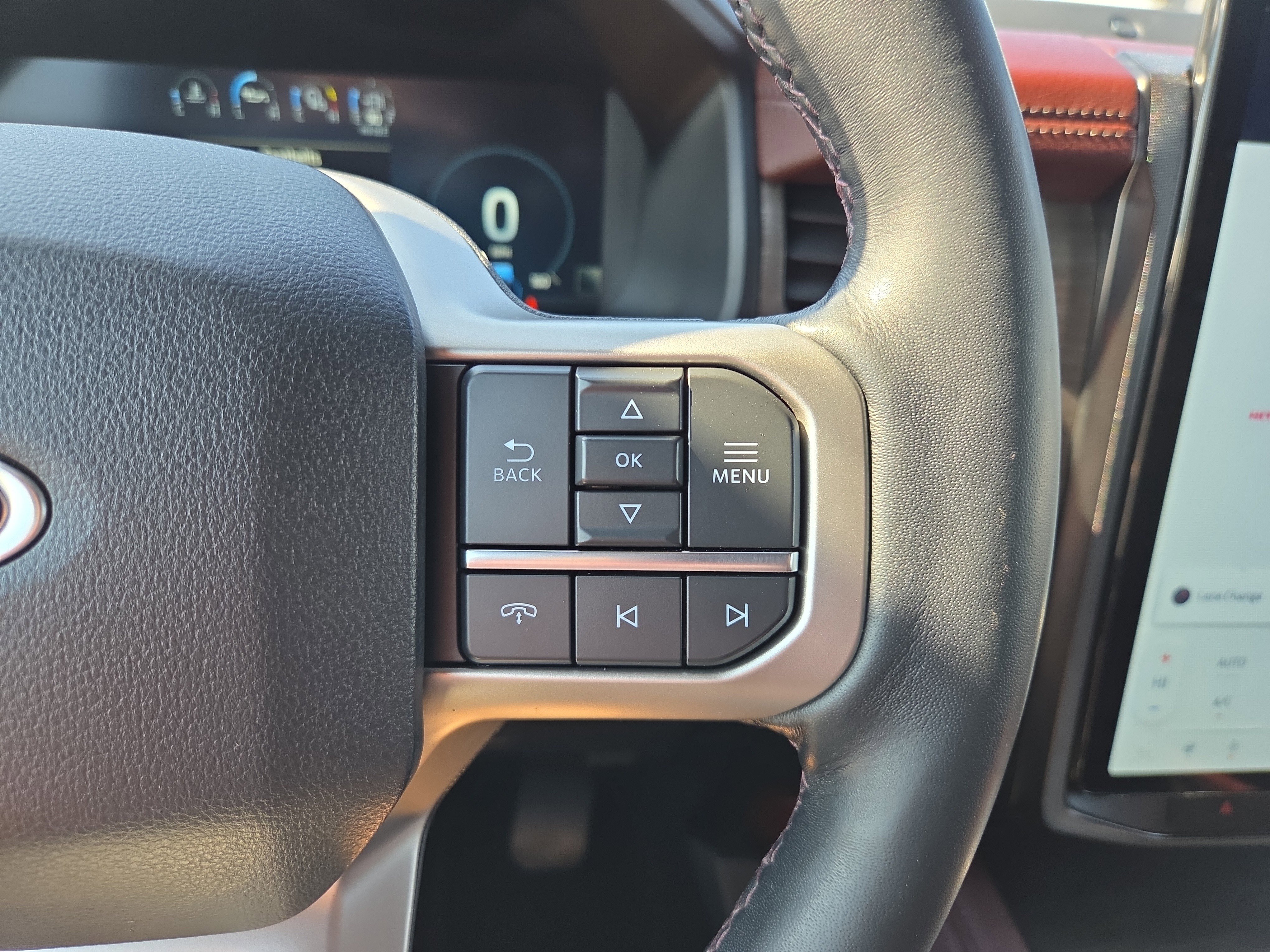 Used 2023 Ford Expedition Limited image 13