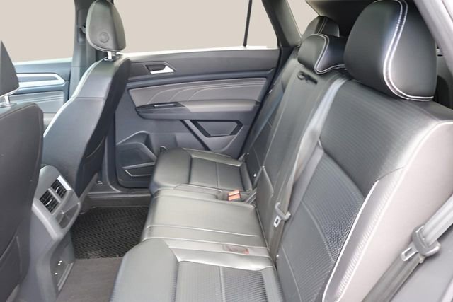 Used 2021 Volkswagen Atlas Cross Sport SEL image 16