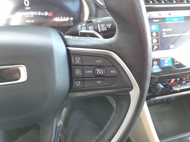 Used 2022 Jeep Grand Cherokee L Limited w/ Luxury Tech Group II image 9