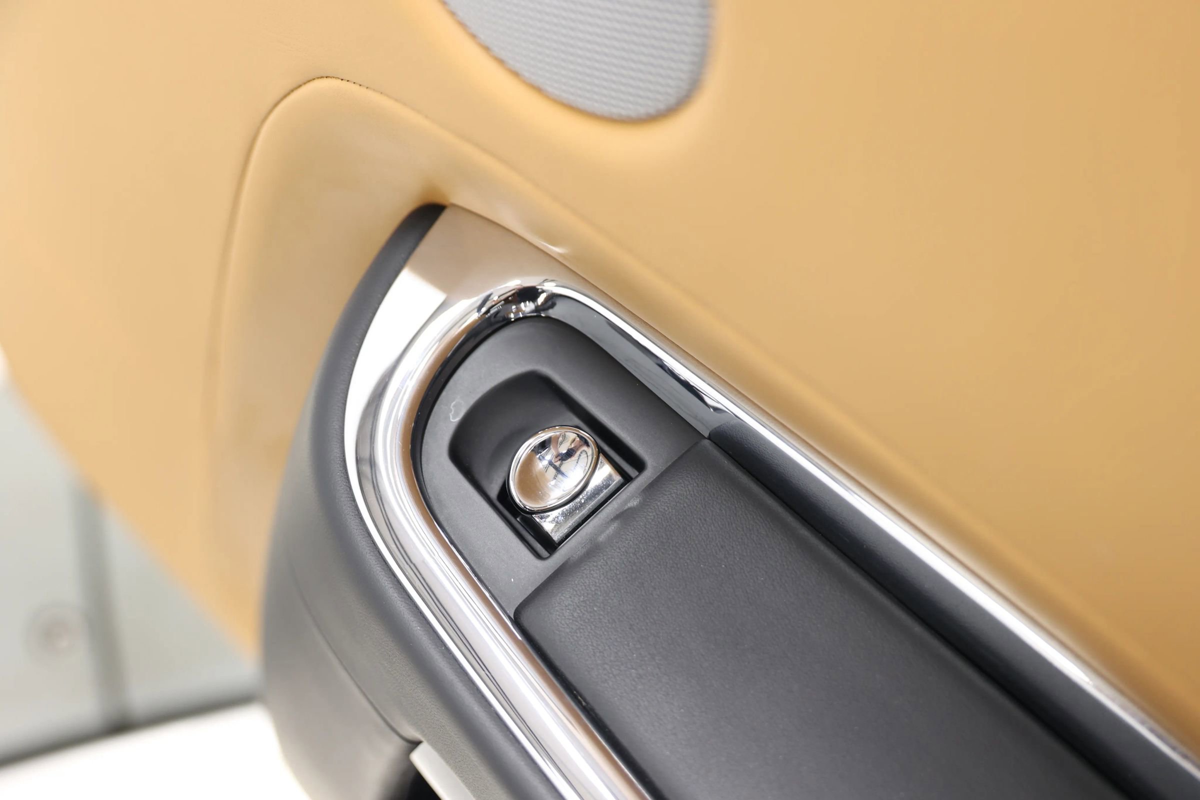 Used 2017 Rolls-Royce Ghost image 66