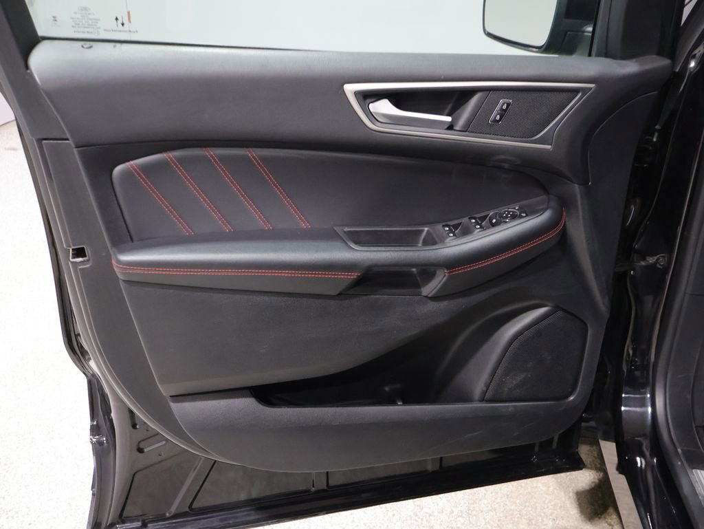 Used 2024 Ford Edge ST-Line AWD/4WD image 13