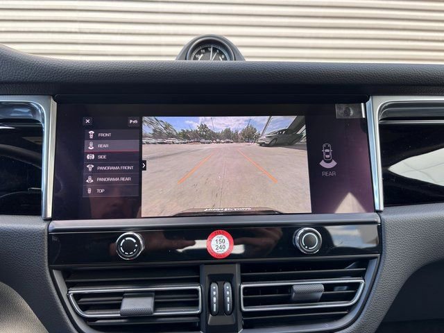 Certified 2026 Porsche Macan image 20