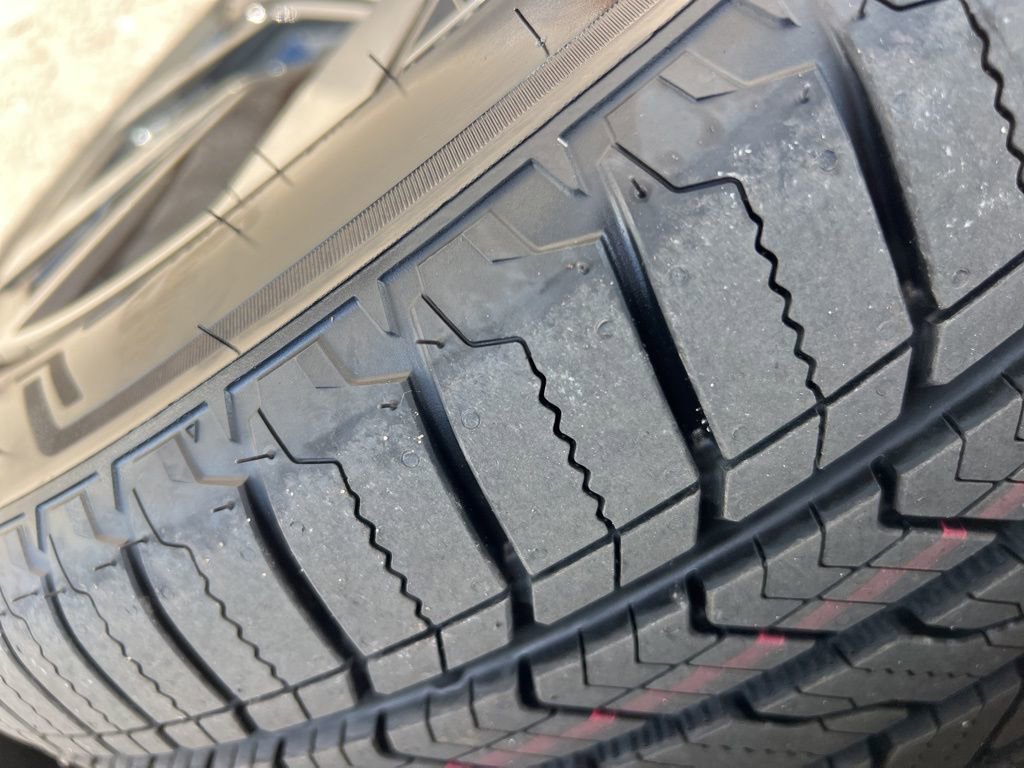 New 2026 Volkswagen Atlas Cross Sport SEL Premium R-Line image 8