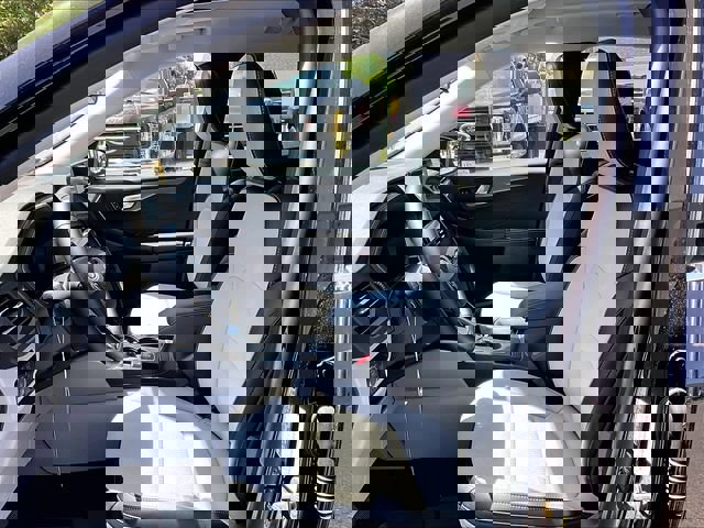 New 2025 Ford Escape SE w/ Class II Trailer Tow Package FWD image 25