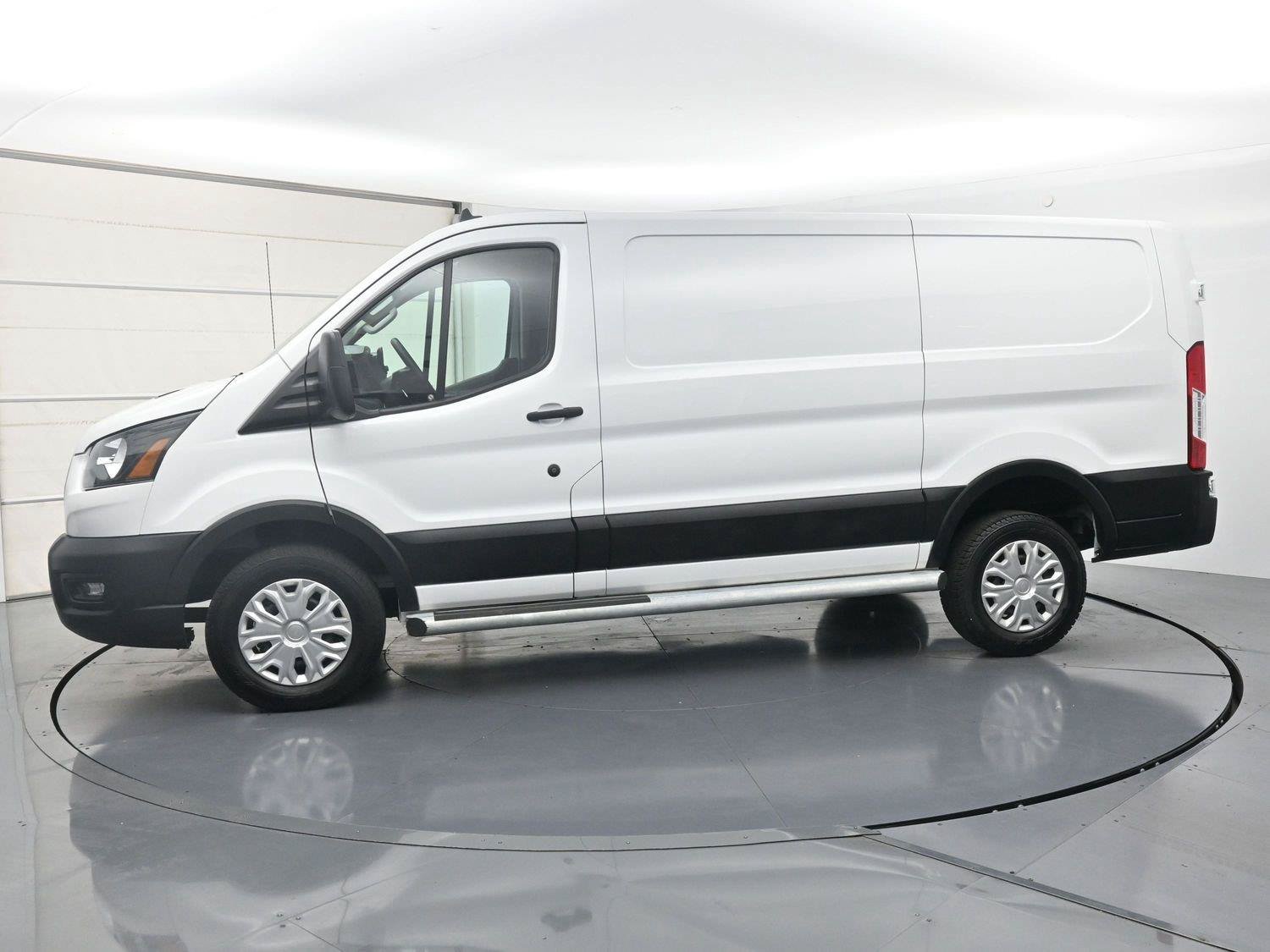 Used 2025 Ford Transit 250 Low Roof w/ Exterior Upgrade Package RWD image 22