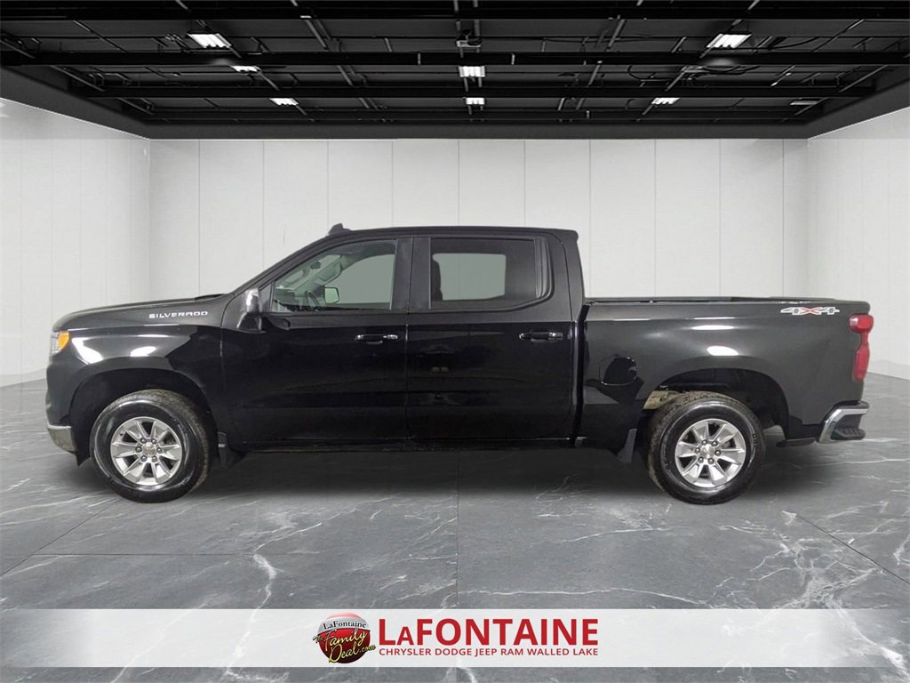 Used 2025 Chevrolet Silverado 1500 LT image 2