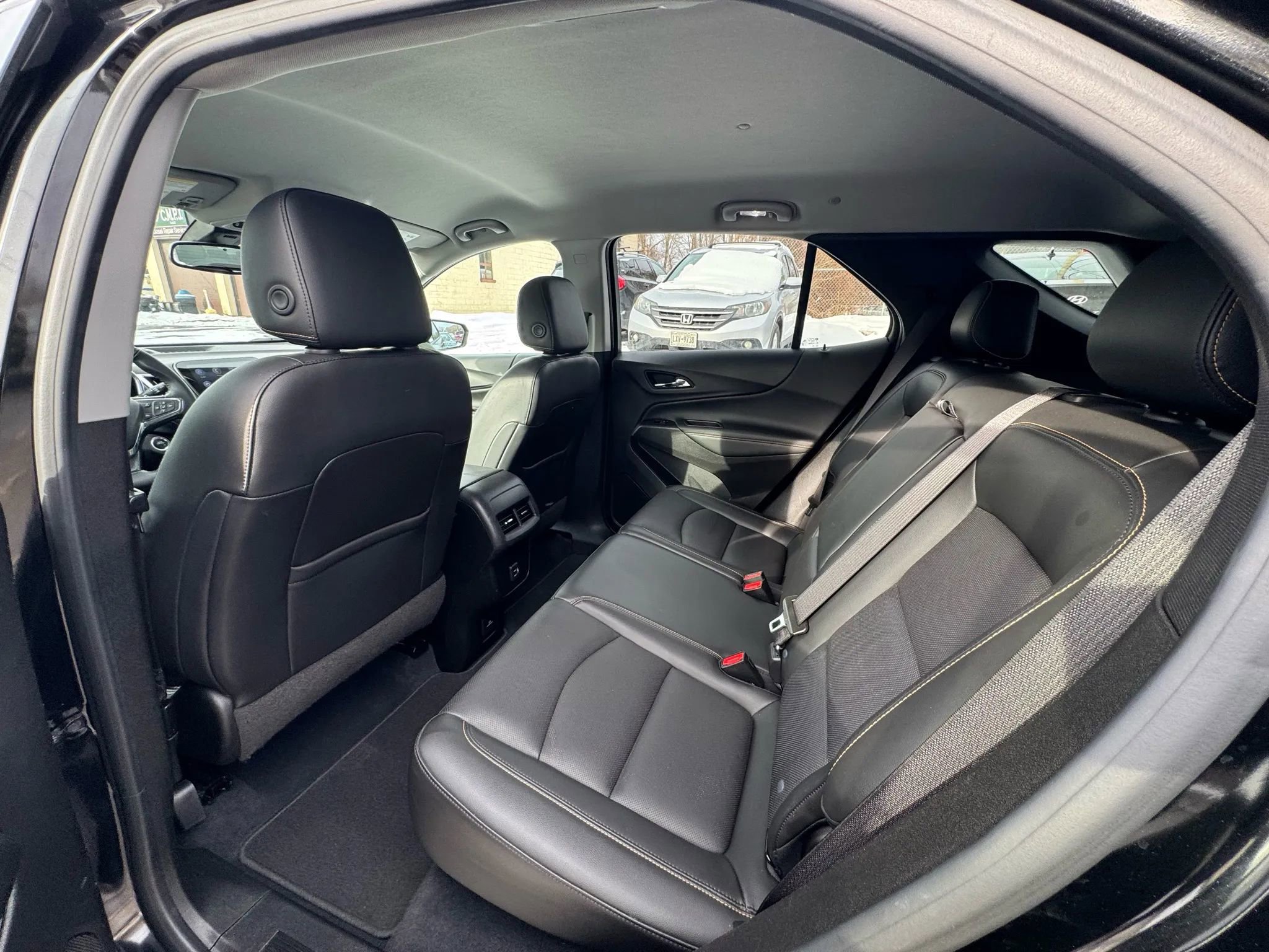 Used 2021 Chevrolet Equinox Premier w/ Redline Edition AWD/4WD image 22