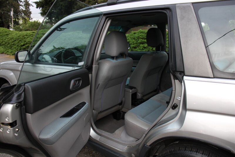 Used 2005 Subaru Forester 2.5X AWD/4WD image 14