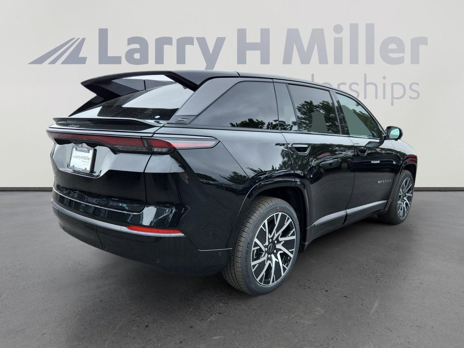 New 2025 Jeep Wagoneer S Limited image 5