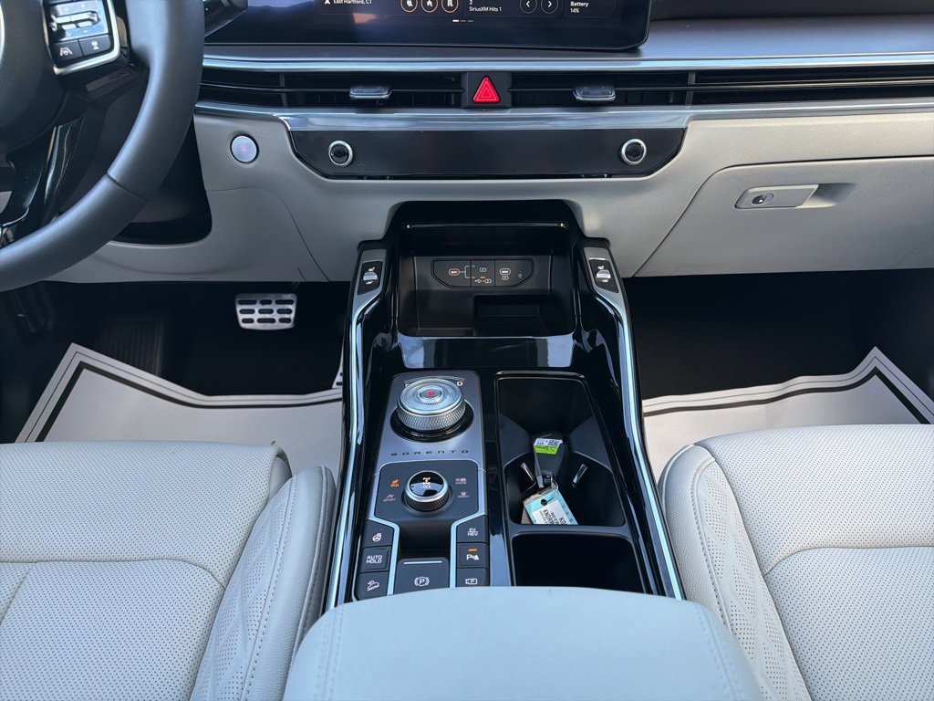 Used 2025 Kia Sorento SX Prestige image 30