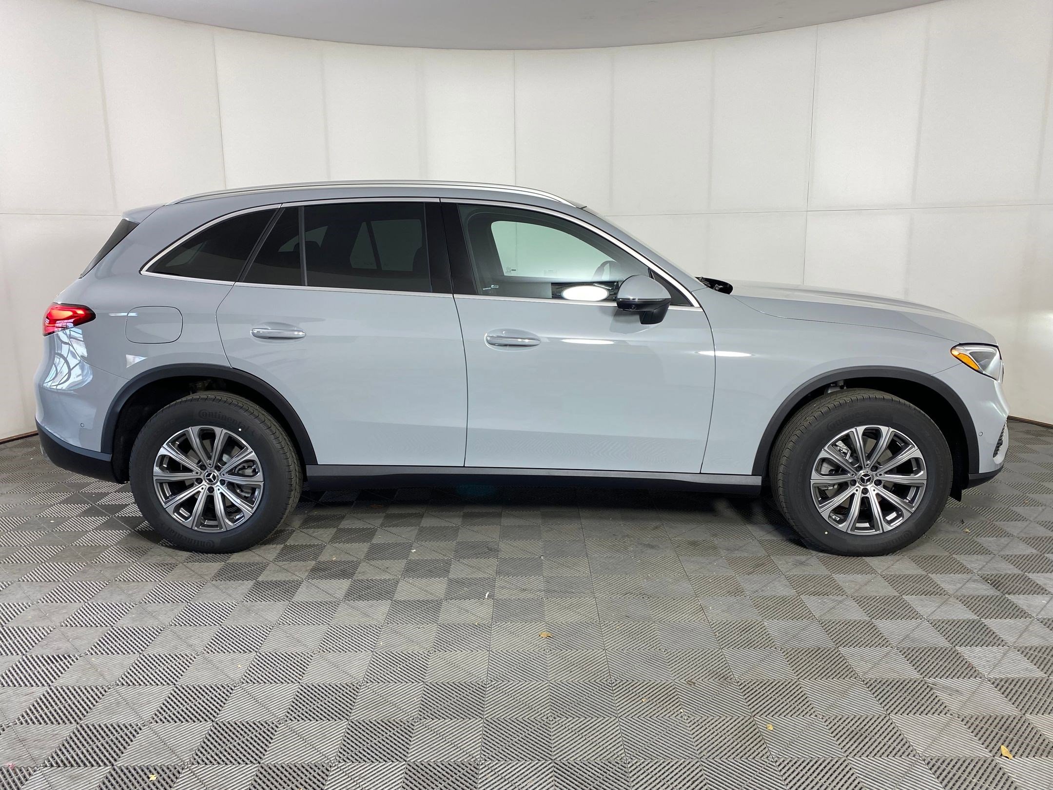 Used 2026 Mercedes-Benz GLC 300 4MATIC image 7