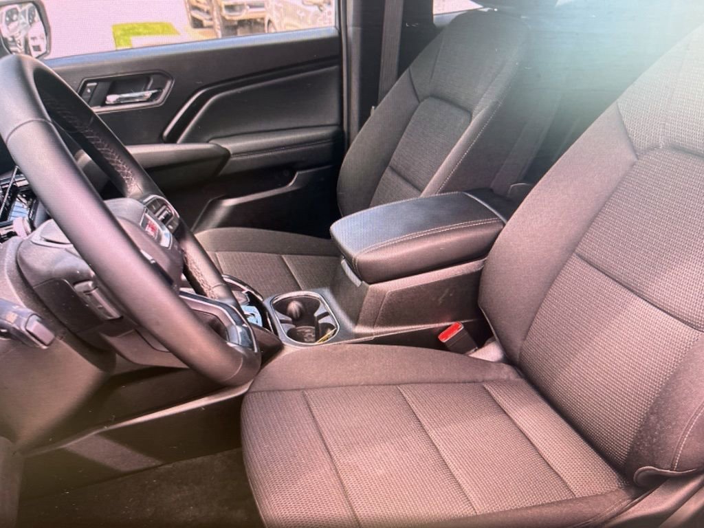 Used 2026 GMC Canyon Elevation w/ Convenience Package RWD image 7