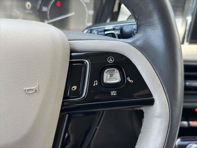 Used 2022 Lincoln Corsair AWD w/ Premium Package image 26
