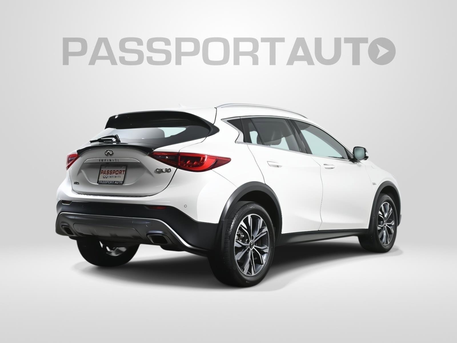 Used 2019 INFINITI QX30 Premium w/ Navigation Package image 8