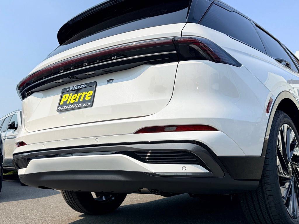 New 2026 Lincoln Nautilus Reserve AWD/4WD image 30