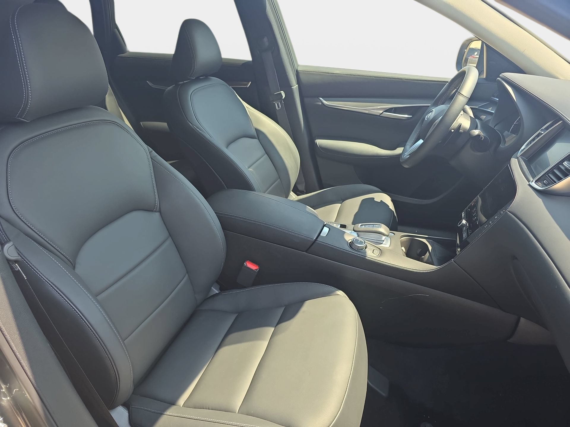 Certified 2025 INFINITI QX50 Pure AWD/4WD image 10