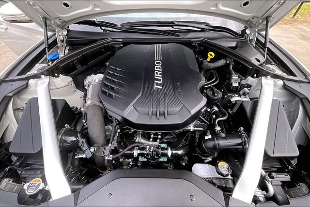 Certified 2025 Genesis G70 3.3T Advanced RWD image 9