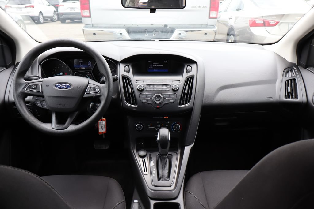 Used 2018 Ford Focus SE FWD image 31