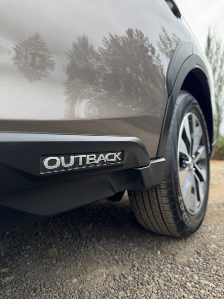Used 2023 Subaru Outback Limited XT AWD/4WD image 45