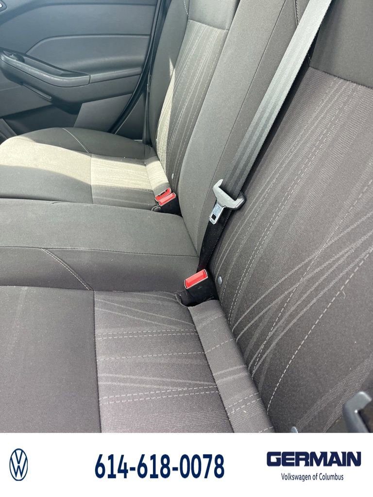 Used 2018 Ford Focus SEL w/ Cold Weather Package FWD image 19