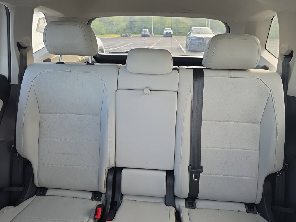 Used 2019 Volkswagen Tiguan SE w/ Panoramic Sunroof Package AWD/4WD image 21