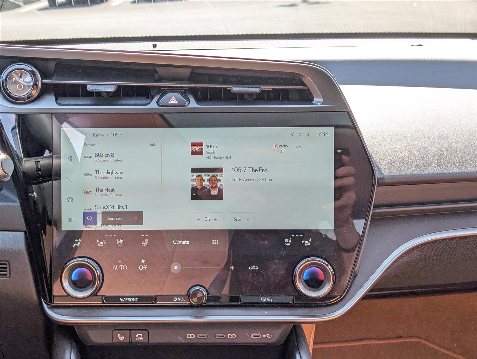 Certified 2023 Lexus RZ 450e Premium w/ Accessory Package (Z1) image 19