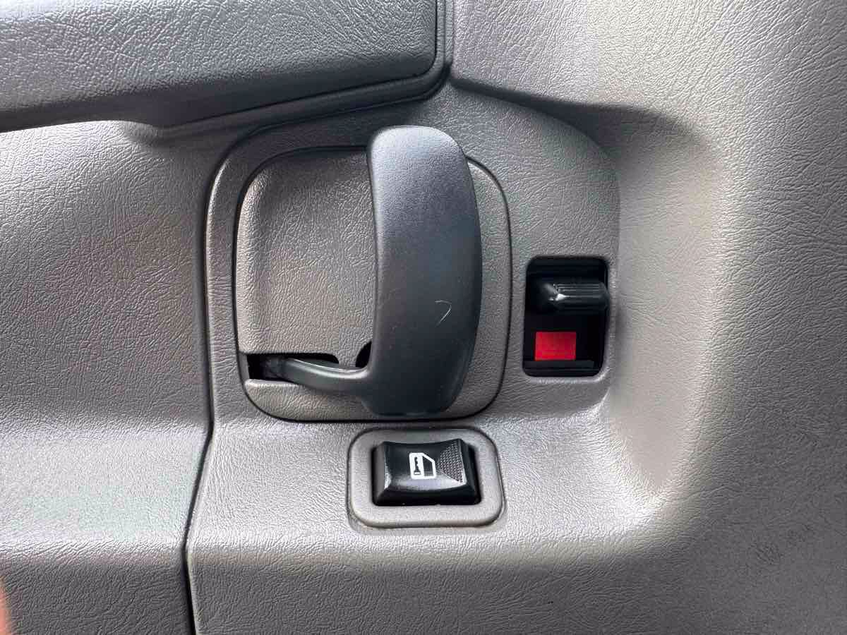 Used 2014 Chevrolet Express 1500 RWD image 21