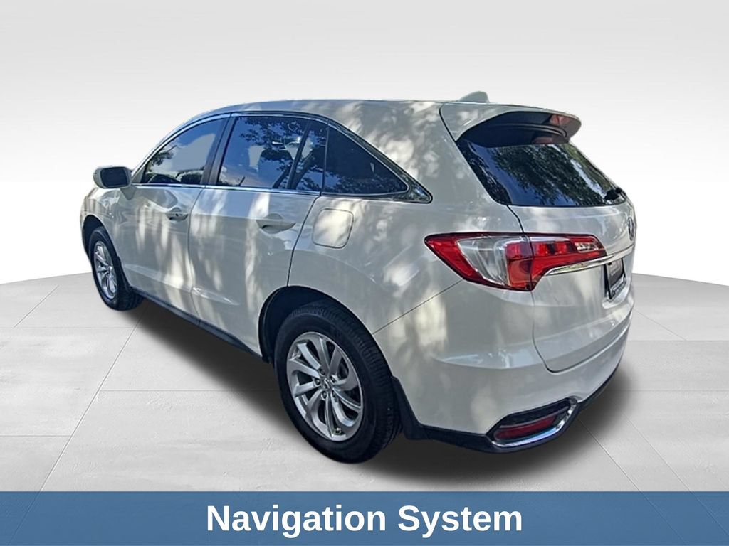 Used 2017 Acura RDX w/ Technology Package FWD image 3