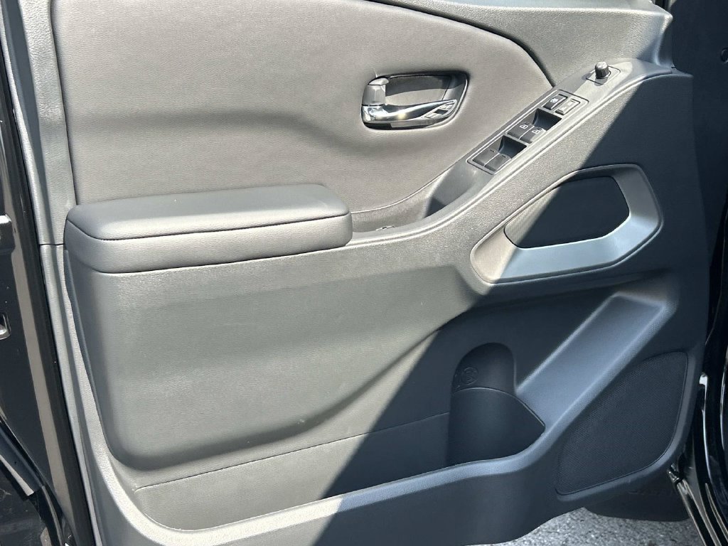 New 2026 Nissan Frontier SV RWD image 17