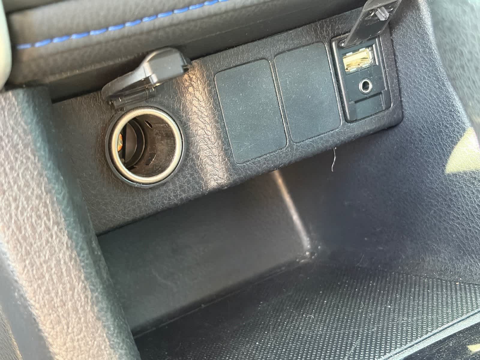 Used 2019 Toyota Corolla SE w/ Carpet Mat Package (TMS) FWD image 13