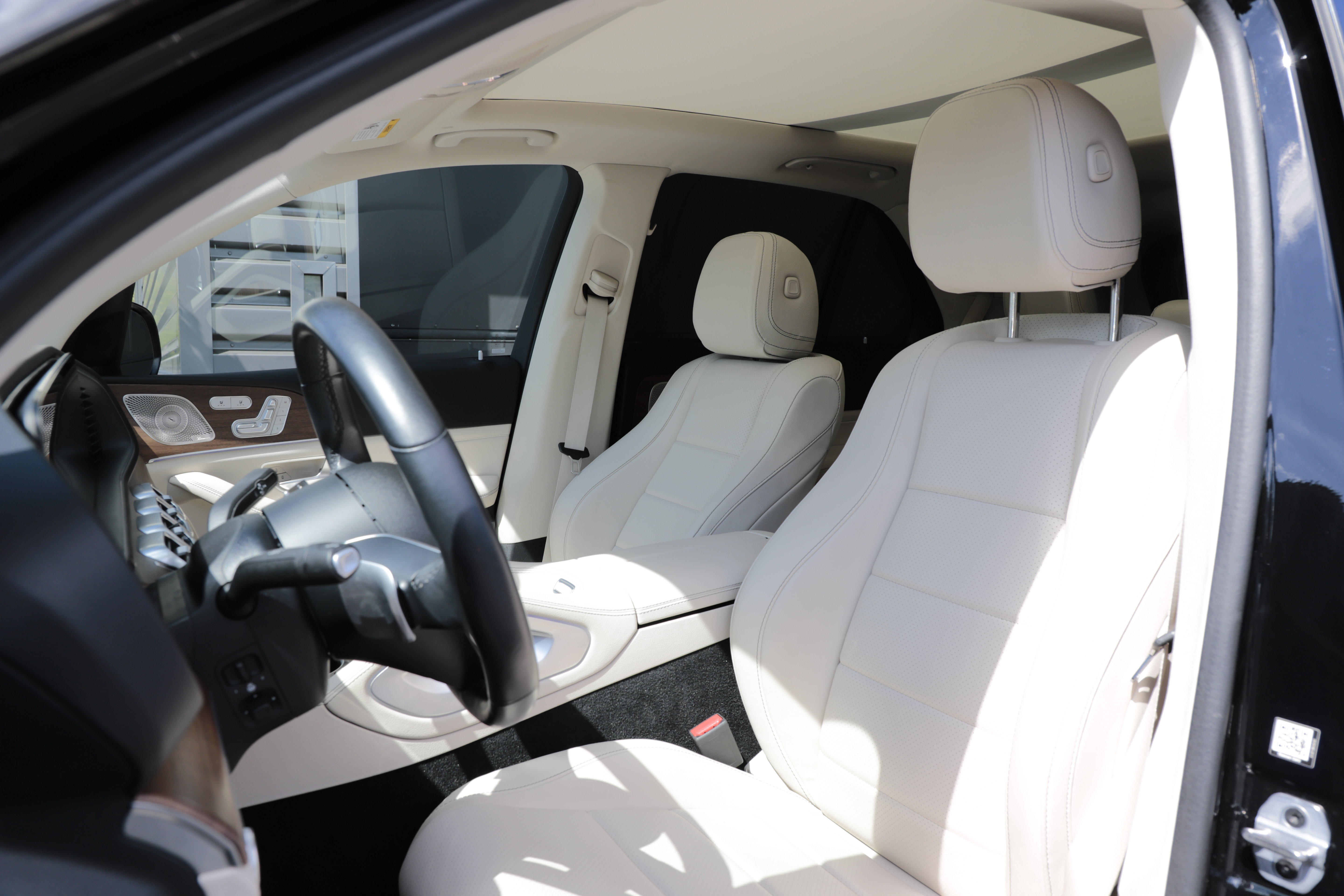 Used 2024 Mercedes-Benz GLE 350 4MATIC image 17