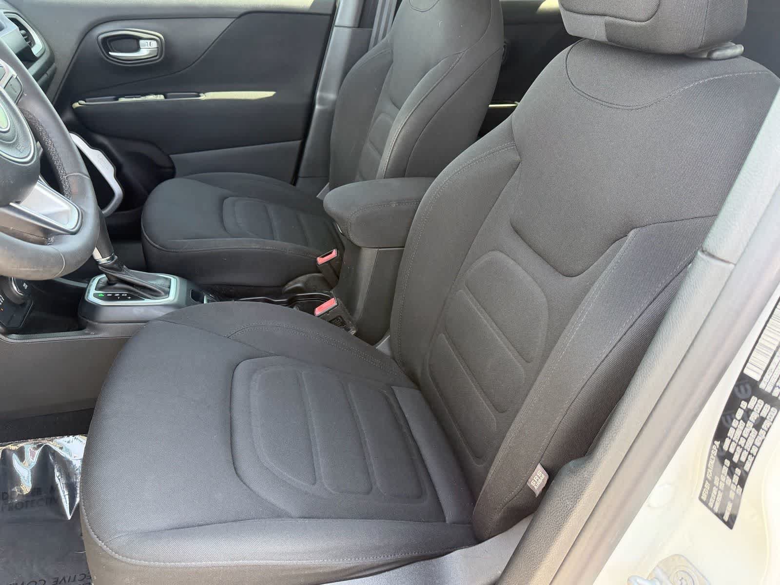 Used 2019 Jeep Renegade Latitude w/ Popular Equipment Group AWD/4WD image 21