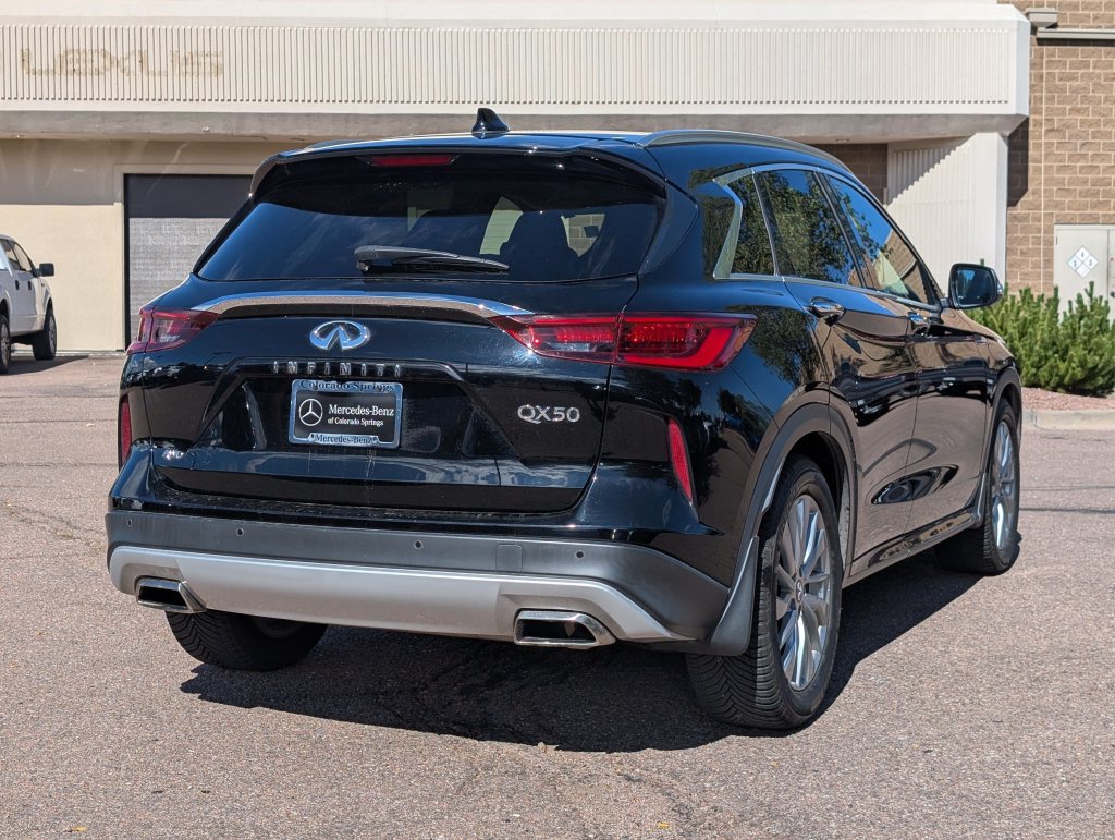 Used 2023 INFINITI QX50 Luxe AWD/4WD image 7