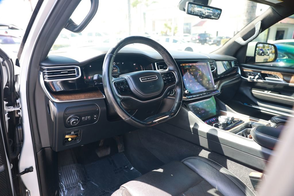Used 2022 Jeep Grand Wagoneer Series II w/ Convenience Group III AWD/4WD image 16