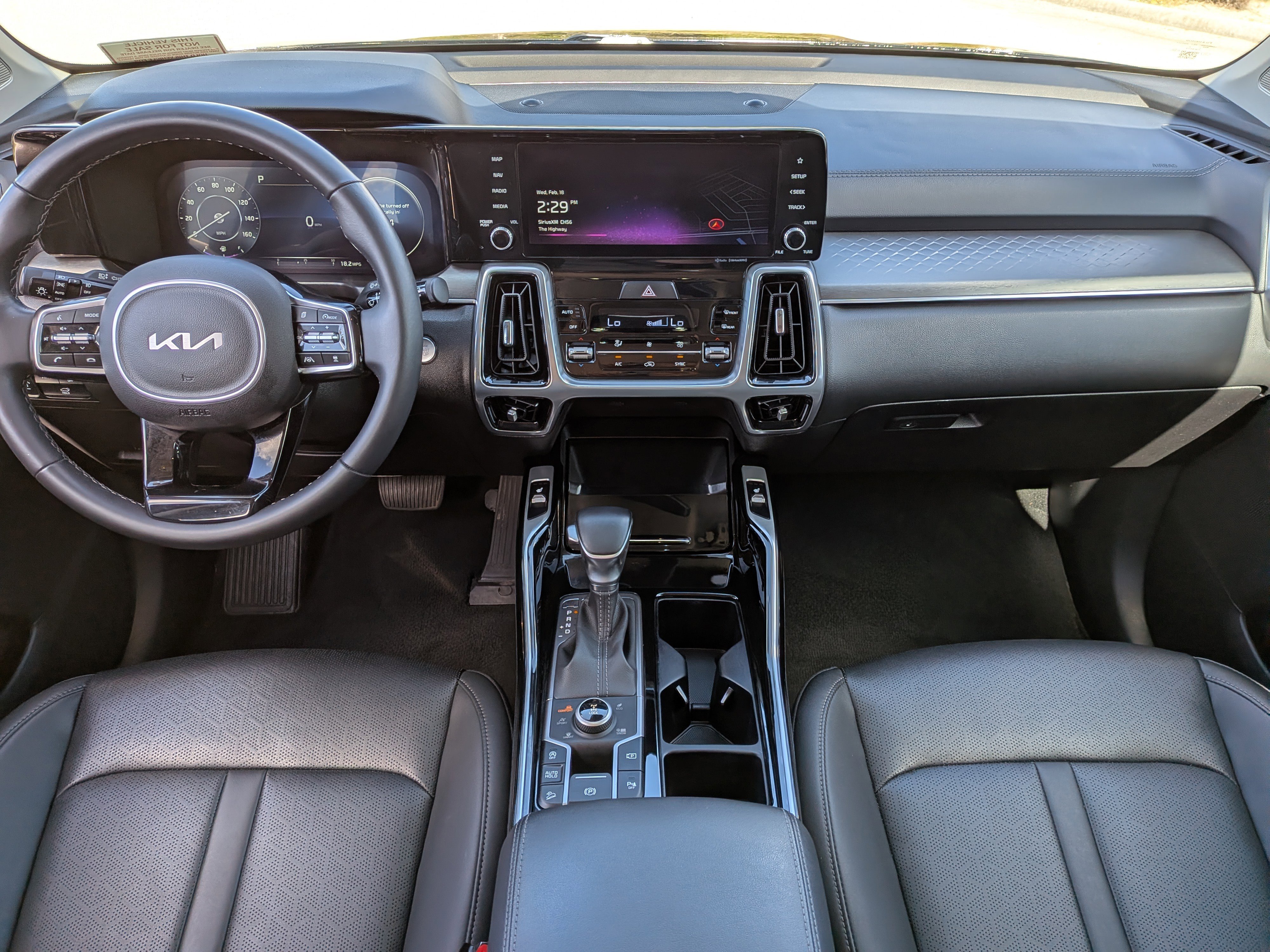 Used 2023 Kia Sorento SX image 21