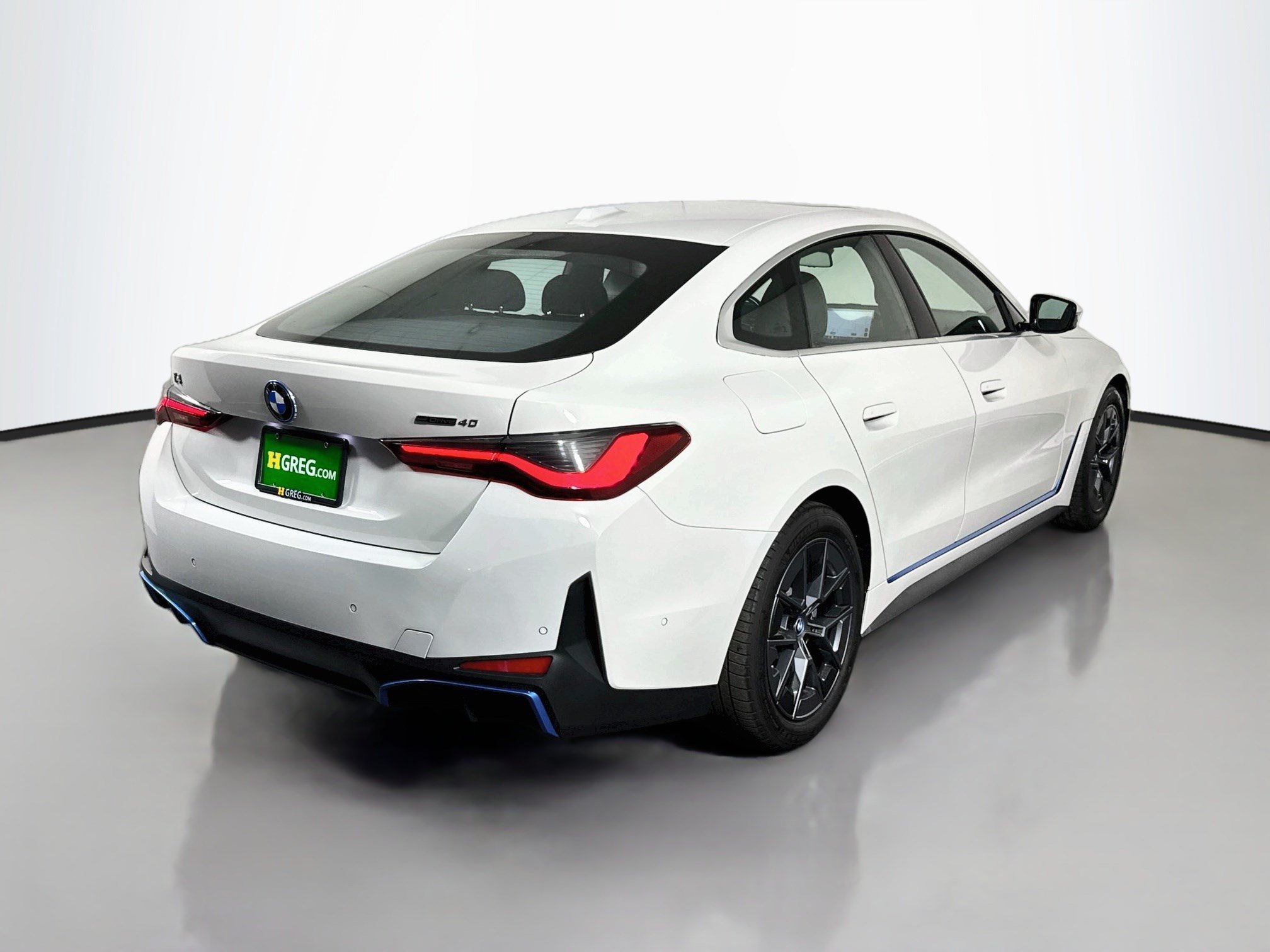 Used 2024 BMW i4 eDrive40 RWD image 10