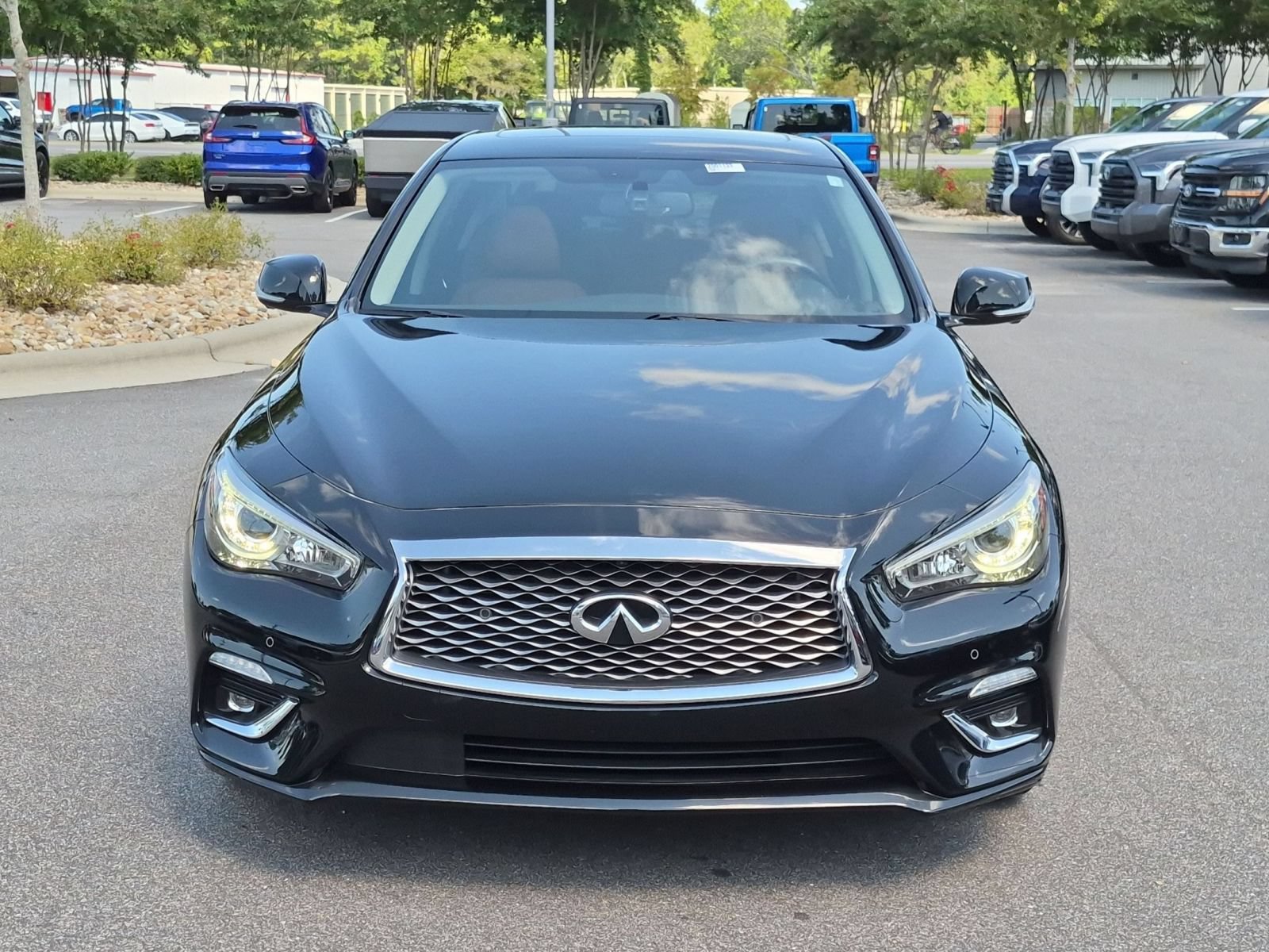 Used 2023 INFINITI Q50 Luxe w/ Cargo Package RWD image 8