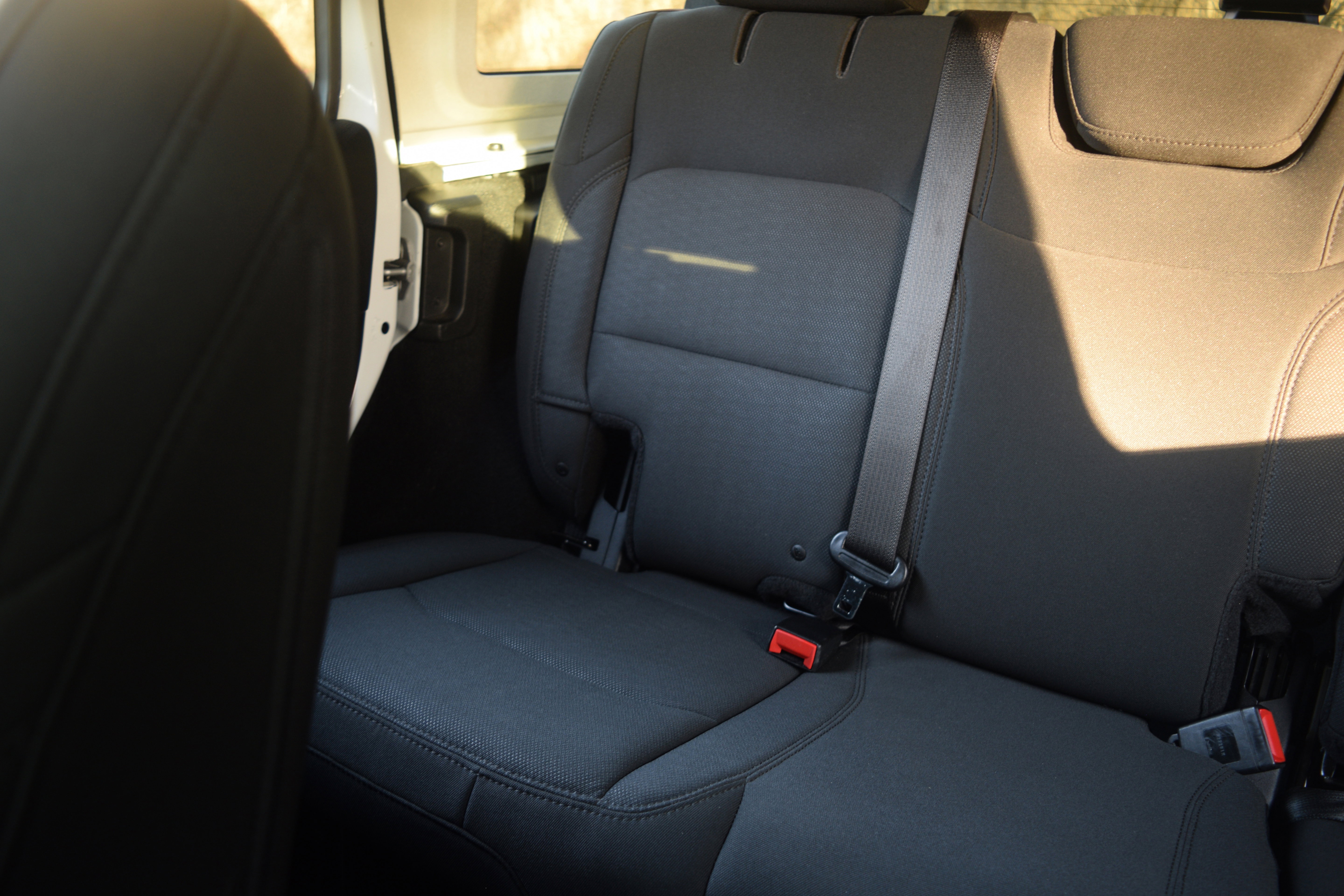 Used 2018 Jeep Wrangler Unlimited Sahara image 15