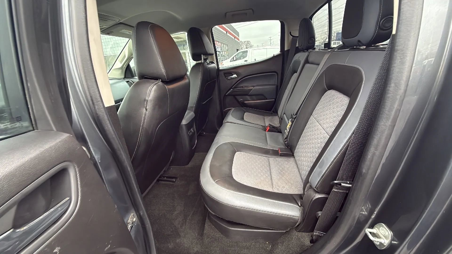 Used 2016 Chevrolet Colorado Z71 image 13